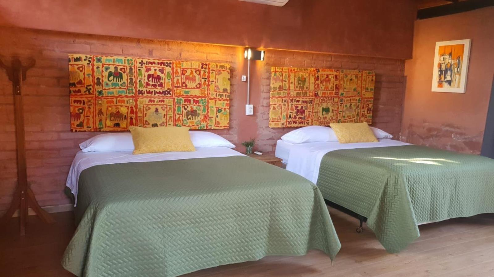 Estancia Los Amigos فالي دي جوادالوبي المظهر الخارجي الصورة